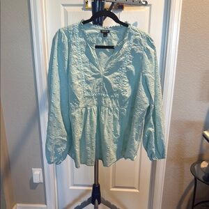 Torrid mint Green Ruffled Bib Collar Blouse. Size 2
